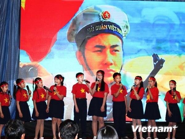 Đêm nhạc Hướng về Biển Đảo quê hương tại CH Séc